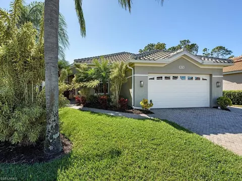 8574 Gleneagle Way, Naples, FL 34120