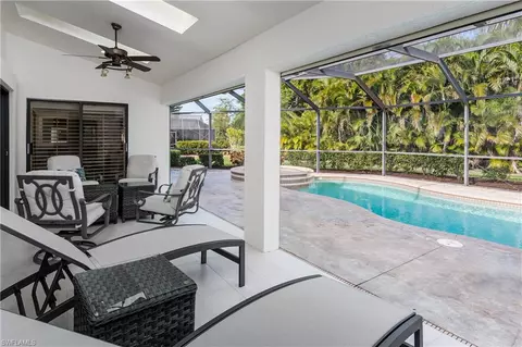 5533 Foxhunt Way, Naples, FL 34104