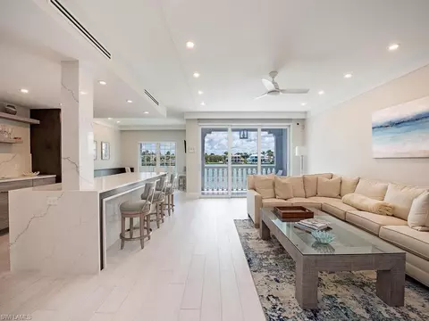 4000 Gulf Shore Blvd N #1100, Naples, FL 34103