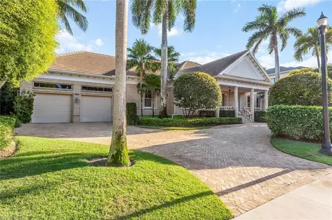 364 Cromwell Ct, Naples, FL 34108