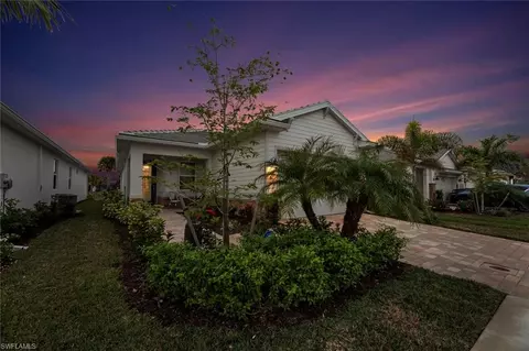 16756 Seasons Coast Dr, Bonita Springs, FL 34135