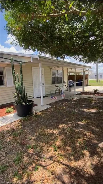 307 E 3rd St, Lehigh Acres, FL 33936