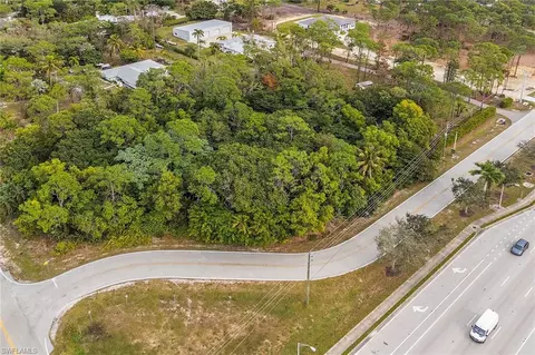 2997 64th St SW, Naples, FL 34105