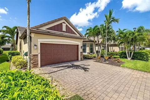 16120 Camden Lakes Cir, Naples, FL 34110