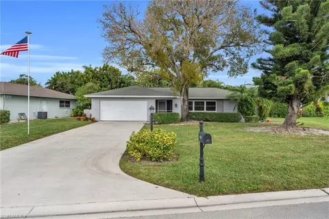 4557 Eagle Key Cir, Naples, FL 34112