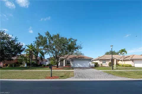 2935 Orange Grove Trl, Naples, FL 34120