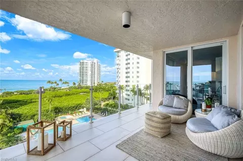40 Seagate Dr #402-A, Naples, FL 34103