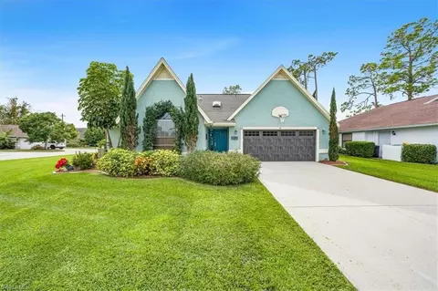 5280 Malvern Ct, Naples, FL 34112