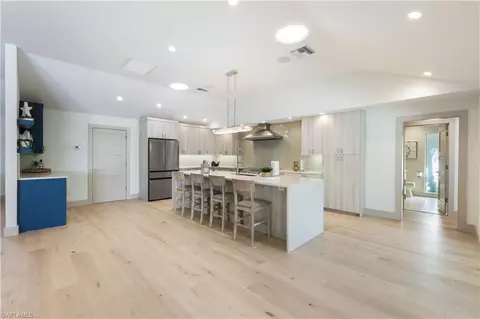 5215 Seashell Ave, Naples, FL 34103 photo 9