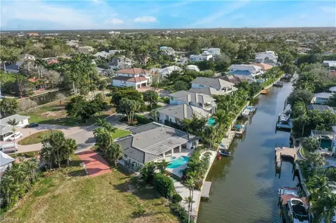 5215 Seashell Ave, Naples, FL 34103 photo 42