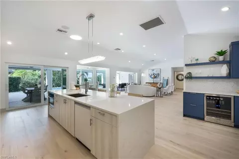 5215 Seashell Ave, Naples, FL 34103 photo 7