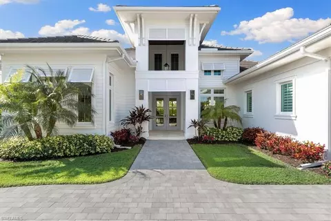 720 Anderson Dr, Naples, FL 34103