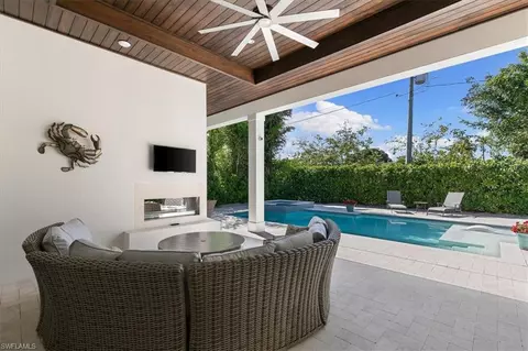 Exterior - 720 Anderson Dr, Naples, FL 34103 photo 5 of 9