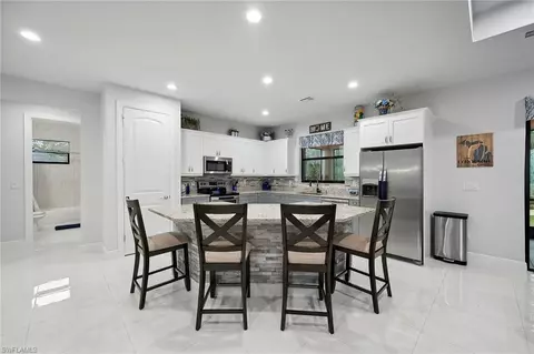 1021 10th Ave NE, Naples, FL 34120 photo 10