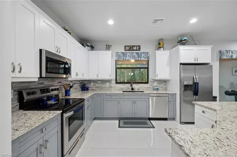 1021 10th Ave NE, Naples, FL 34120 photo 15