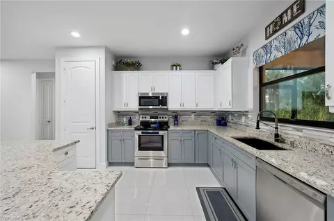 1021 10th Ave NE, Naples, FL 34120 photo 11