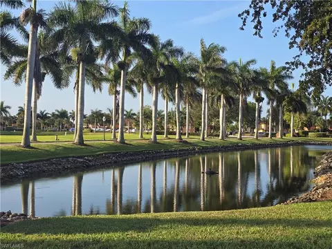 1534 Mainsail Dr # 5, Naples, FL 34114