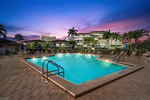 601 Seaview Ct #C-211, Marco Island, FL 34145