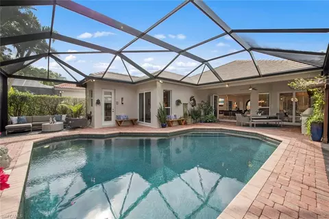 9166 Troon Lakes Dr, Naples, FL 34109