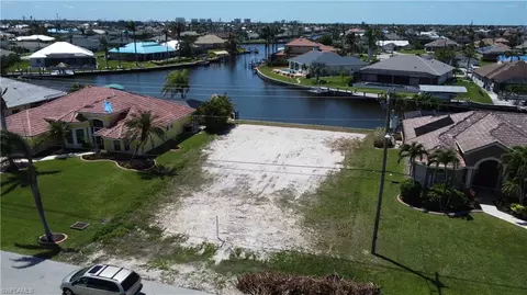 2304 SW 38th Ter, Cape Coral, FL 33914