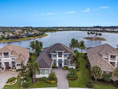 14254 Charthouse Cir, Naples, FL 34114