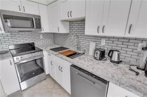 240 N Collier Blvd #D-1, Marco Island, FL 34145