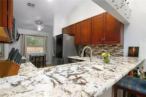 193 Robin Hood Cir #4-202, Naples, FL 34104
