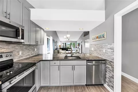 2348 Hidden Lake Dr #702, Naples, FL 34112
