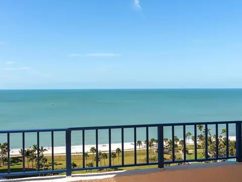 4451 Gulf Shore Blvd N #1602, Naples, FL 34103