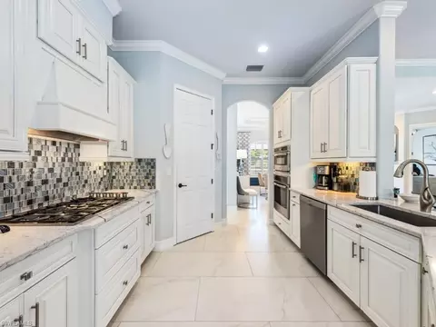 9636 Firenze Dr, Naples, FL 34113 photo 6