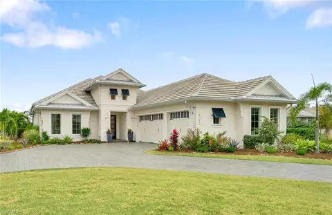 6154 Megans Bay Dr, Naples, FL 34113
