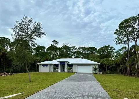 767 13th St NW, Naples, FL 34120