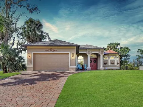 1830 NW 28th Ave, Cape Coral, FL 33993