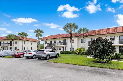 4366 27th Ct SW #102, Naples, FL 34116