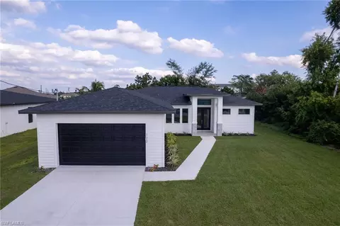 123 SW 9th Ave, Cape Coral, FL 33991