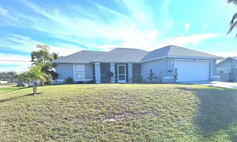 1402 SW 5th Ter, Cape Coral, FL 33991