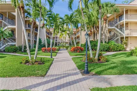 5250 Fox Hollow Dr #531, Naples, FL 34104