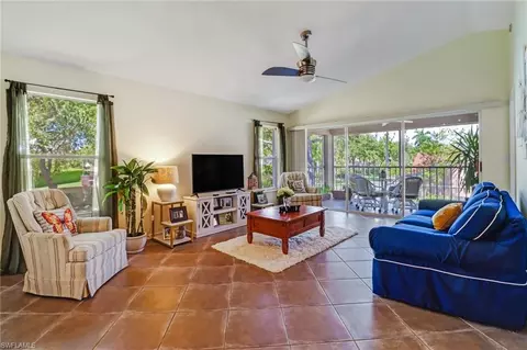 9840 Luna Cir #E-201, Naples, FL 34109