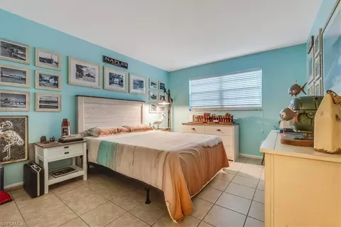 4290 Gulfstream Dr #4, Naples, FL 34112 photo 10