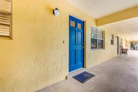 4290 Gulfstream Dr #4, Naples, FL 34112 photo 2