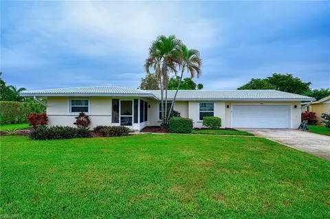 24 Hawaii Blvd #24, Naples, FL 34112