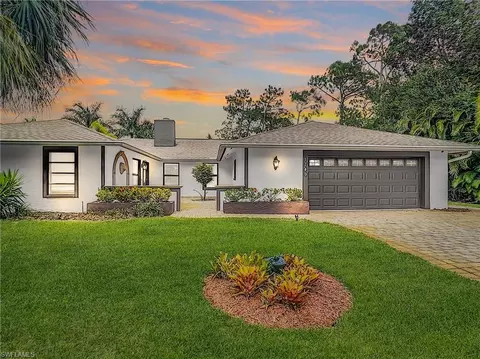 1749 Knights Way, Naples, FL 34112