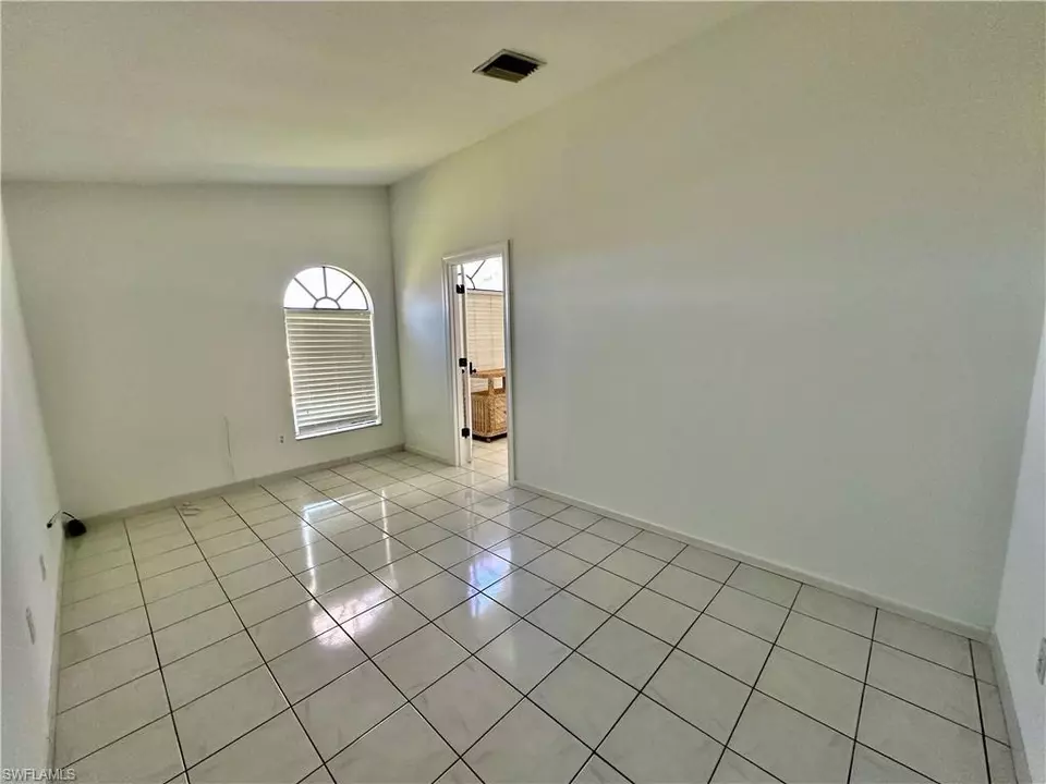  1922 SE 10th Pl, Cape Coral, FL 33990 photo 16