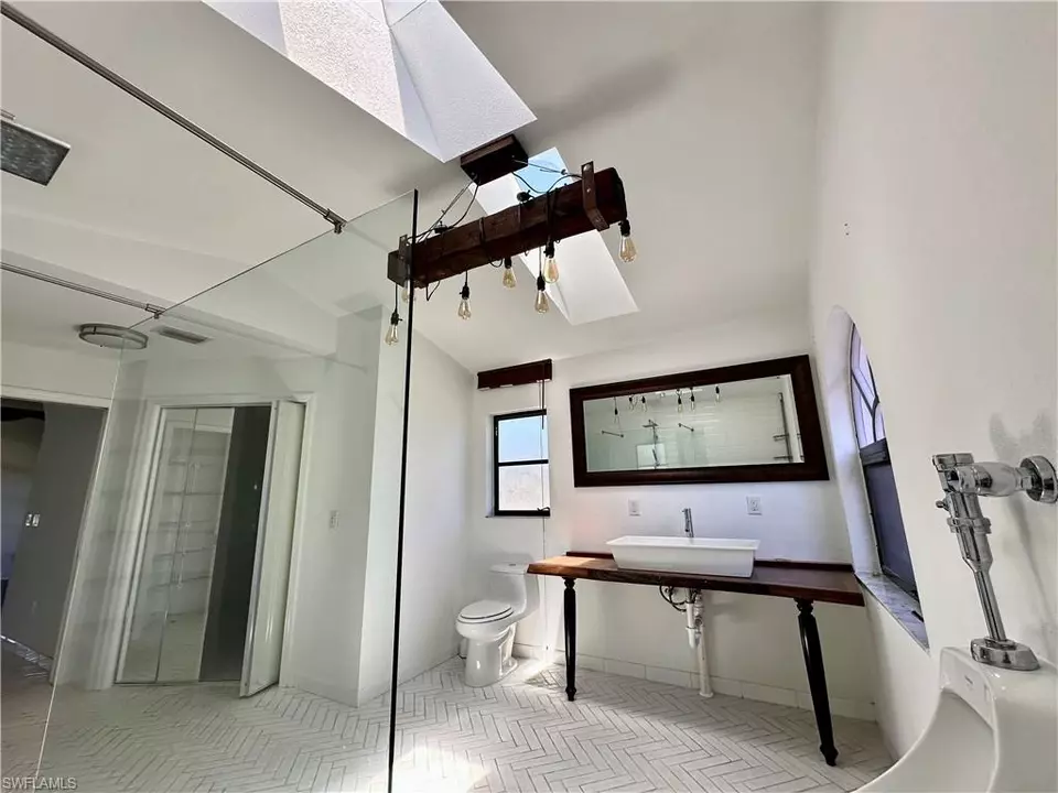  1922 SE 10th Pl, Cape Coral, FL 33990 photo 11