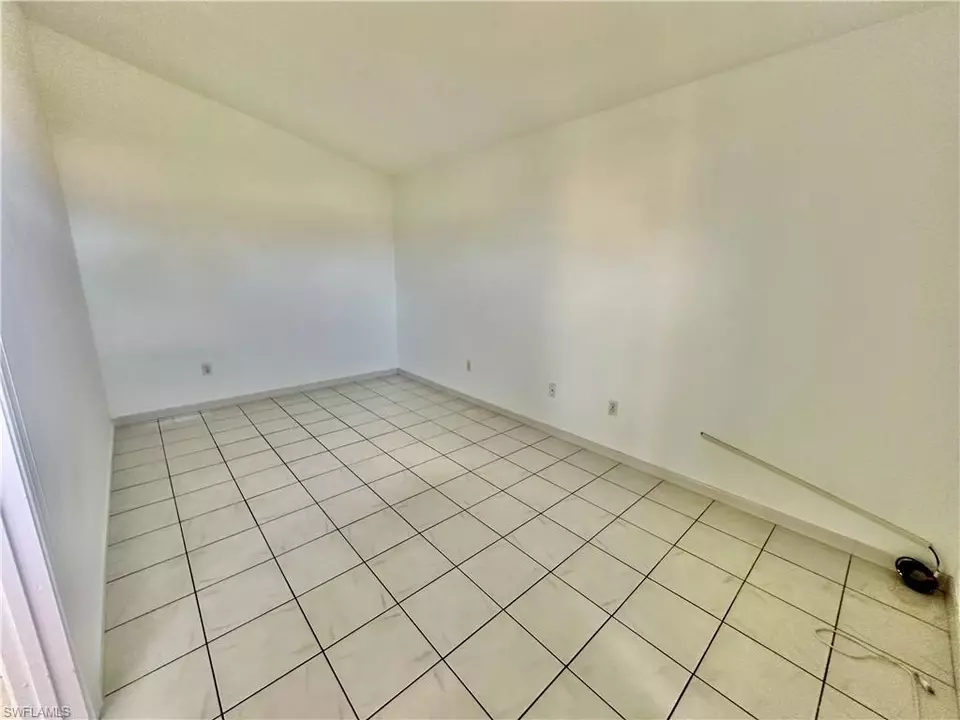  1922 SE 10th Pl, Cape Coral, FL 33990 photo 17