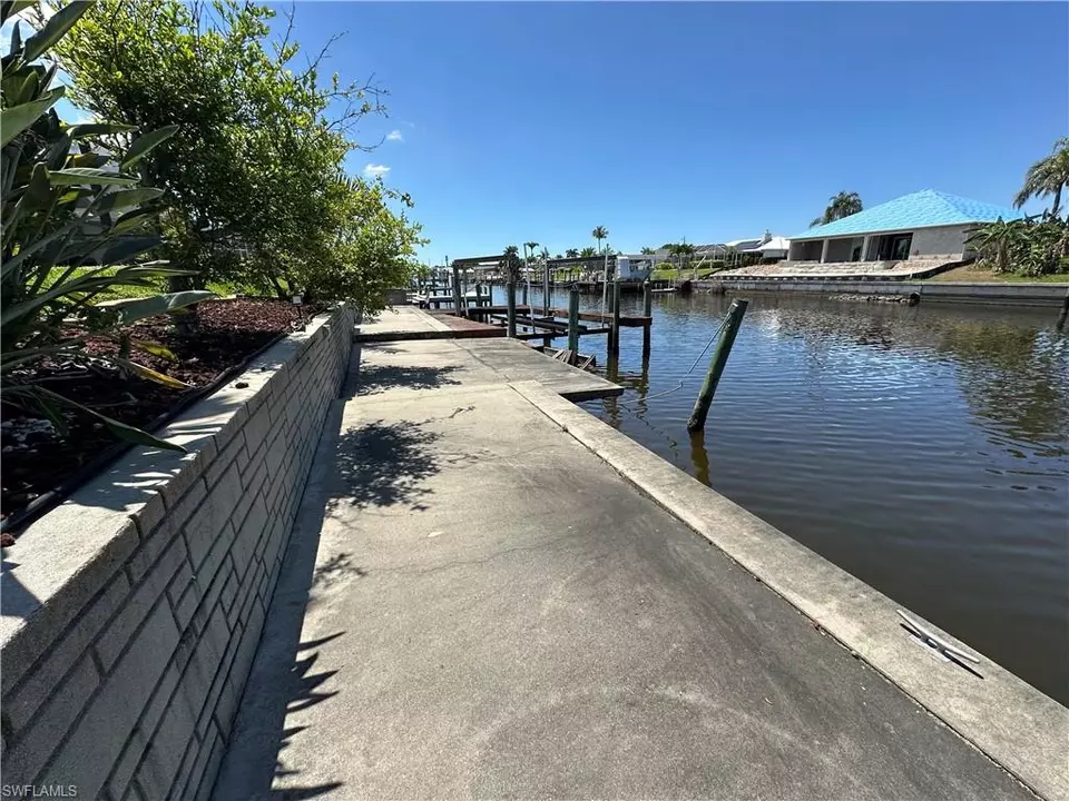  1922 SE 10th Pl, Cape Coral, FL 33990 photo 40