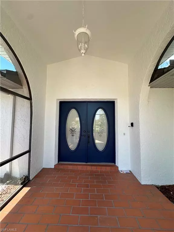  1922 SE 10th Pl, Cape Coral, FL 33990 photo 3