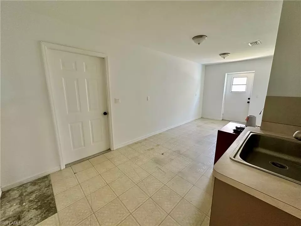  1922 SE 10th Pl, Cape Coral, FL 33990 photo 26