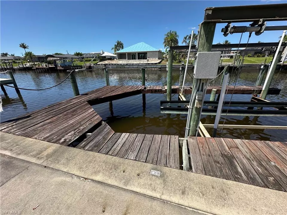  1922 SE 10th Pl, Cape Coral, FL 33990 photo 38