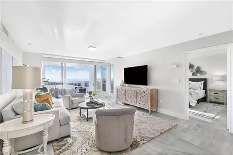 6849 Grenadier Blvd #1103, Naples, FL 34108